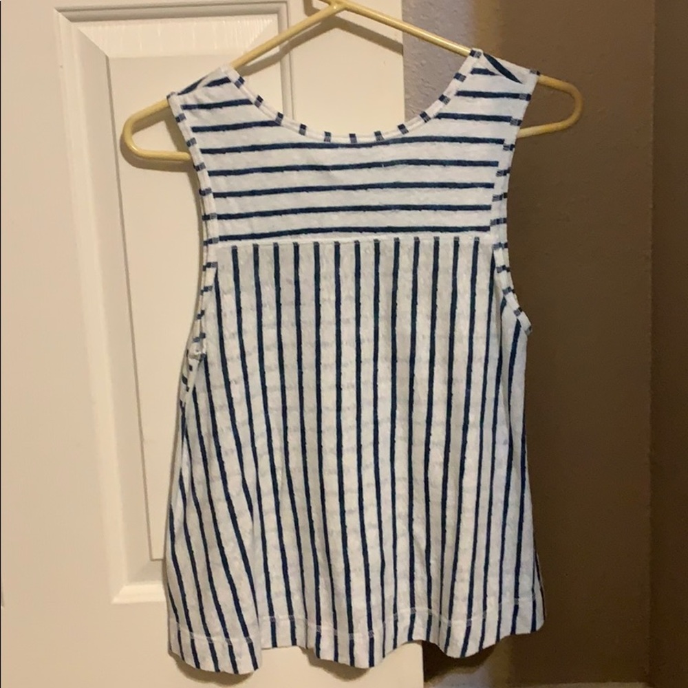 Top - Picture 2 of 3